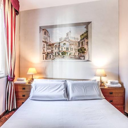 דירות רומא Cozy Flat In Trevi Fountain מראה חיצוני תמונה