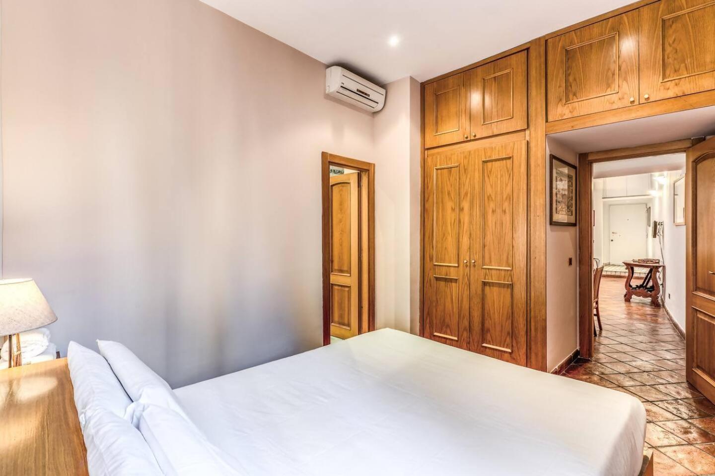דירות רומא Cozy Flat In Trevi Fountain מראה חיצוני תמונה