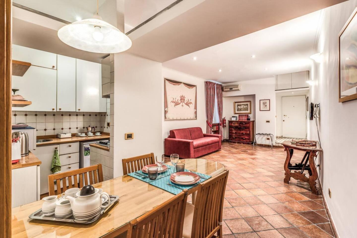דירות רומא Cozy Flat In Trevi Fountain מראה חיצוני תמונה