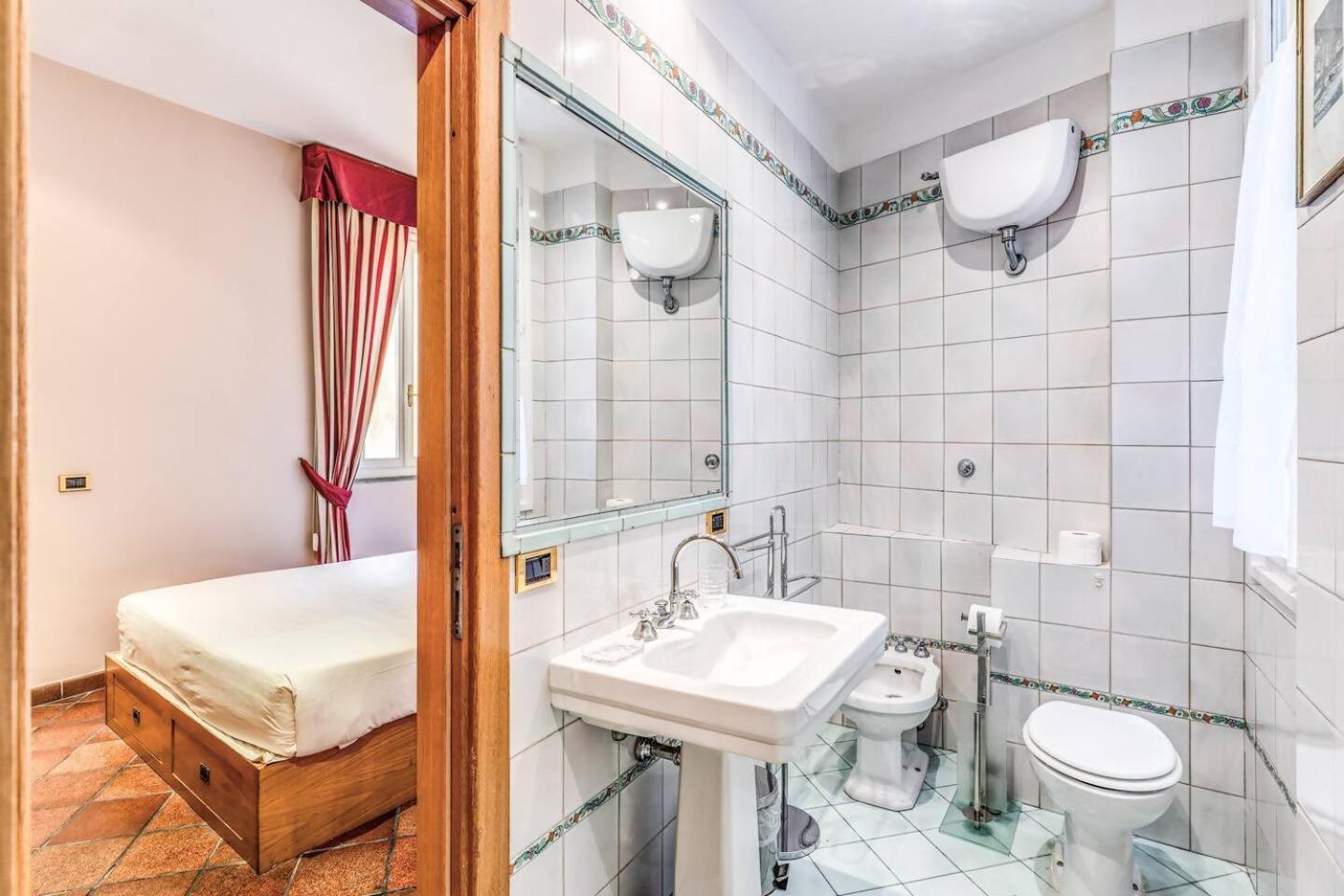 דירות רומא Cozy Flat In Trevi Fountain מראה חיצוני תמונה